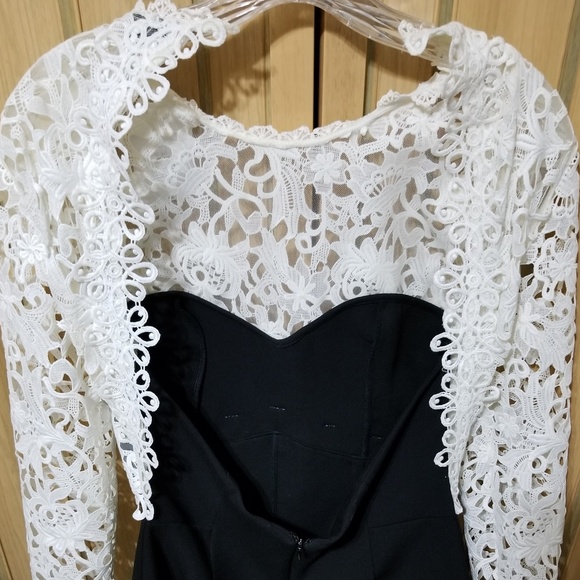 Clothes - Picture 4 of 5